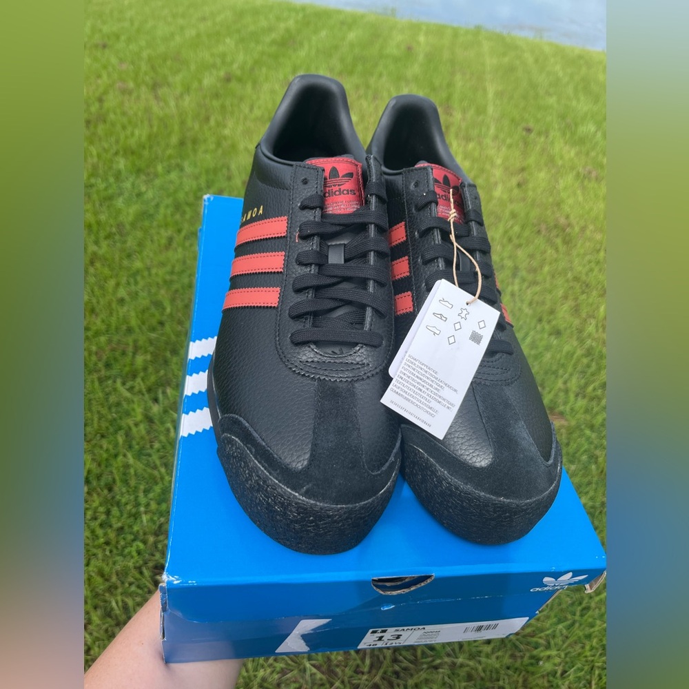 NWT Adidas Mens Samoa Blue and Burgundy Sneakers Size 13 - Picture 3 of 12